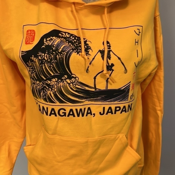Bowery Kanagawa Japan Men's Graphic Sweatshirt Yellow Hoodie Medium NWT - Picture 1 of 4